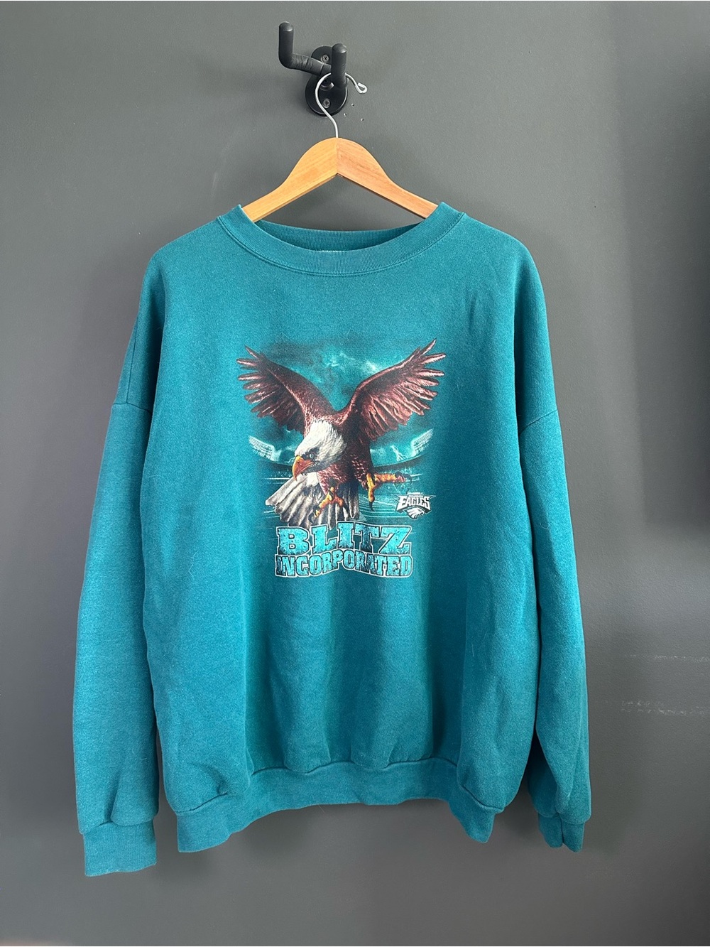 NFL Teal Eagle Graphic Crewneck Sweatshirt